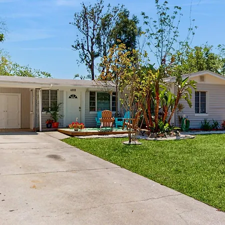 Sapphire Shores Retreat